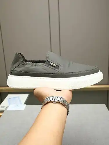 Prada Mens Edición Código 0423B30 Tamaño 3844 45 Personalizado