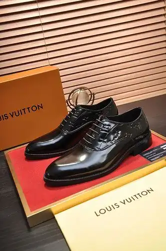 LV Hombre Código 0419B90 Tamaño 3844 45 personalizado