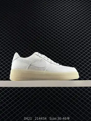 The most beautiful upper foot color scheme, white silk Chen Guanxi's main brand - Condensing Group J