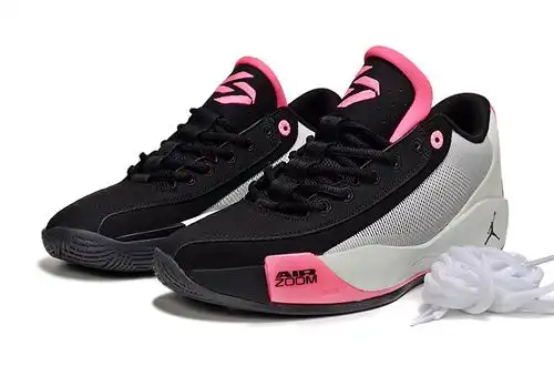 East Qiqi Branch Edition abreviada como Luka 77