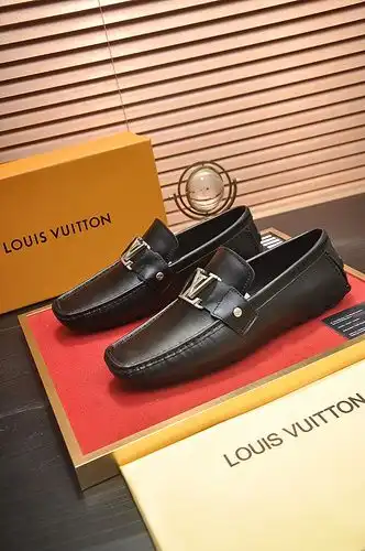 LV Código Hombre 0419B40 Talla 3844