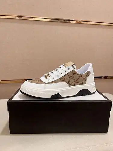 Gucci Mens Edition Código 0426B40 Talla 3844