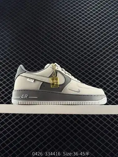 Nike Air Force 1 "07 Air Force One low top versatile casual sports board shoes. The soft and el