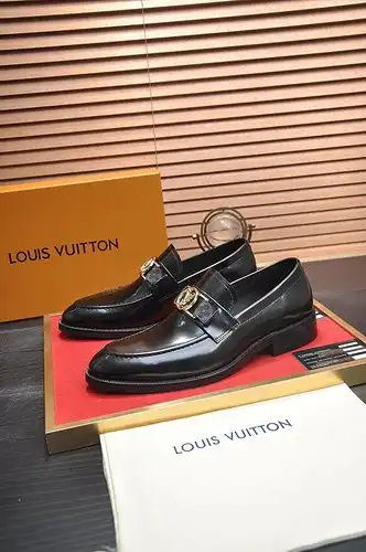 LV Hombre Código 0419B90 Tamaño 3844 45 personalizado