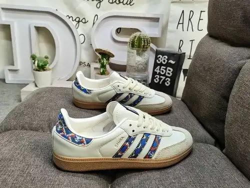 373DAdidas SAMBA OG JQ0014's classic Originals in recent years are made of genuine suede leather, fe