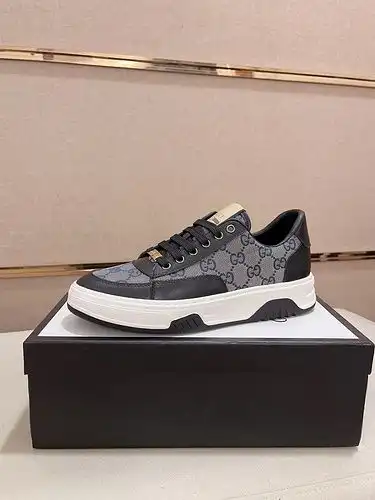 Gucci Mens Edition Código 0426B40 Talla 3844