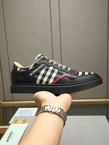 Burberry Mens Edition Código 0423B30 Tamaño 3844 45 Personalizado