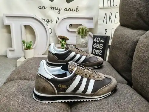 The 062Adidas SL 72 OG W IE3426 retro sports shoe series is popular worldwide. Riding on this wave, 