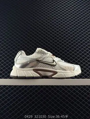 company level ✅ The Nike V5 RNR is a comfortable, versatile, non slip, wear-resistant low top casual