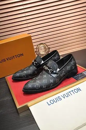LV Hombre Código 0419B90 Tamaño 3844 45 personalizado