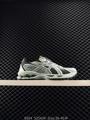 Los zapatos AsicsAsics para hombres y mujeres están hechos de tamaño medio genuino utilizando cuero 