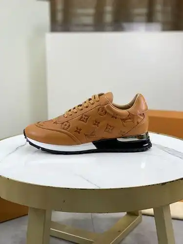 LV Hombre Código 0504D00 Tamaño 3944 Personalizable 38 45 no reembolsable