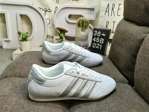 021DAdidas TAEKWONDO W Actualizaciones Versión Q Actualizaciones Versión de desarrollo de última ver