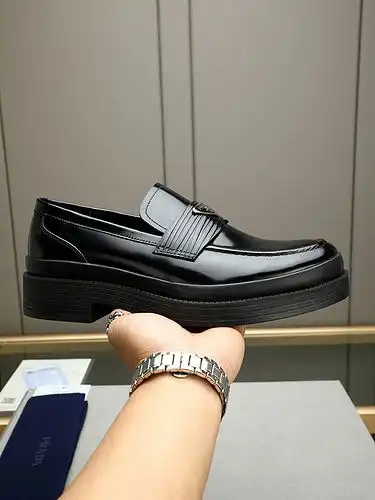 Prada Mens Edición Código 0509C00 Tamaño 3844 45 Personalizado