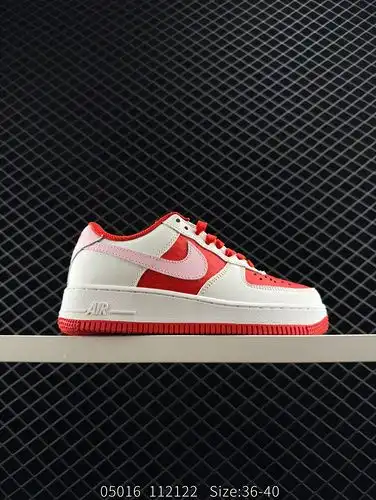 Nike Air Force 1 Low Air Force One low top versatile casual sports board shoes. The soft and elastic