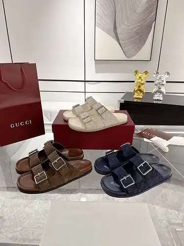 Código de estilo de pareja de Guqi 0514B60 Tamaño Mujer 3541 Hombre 3946 Mujer 41 Hombre 4546 person