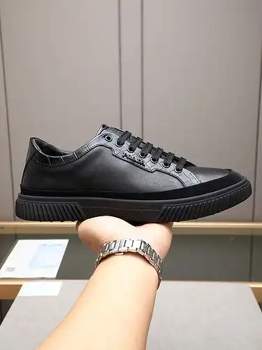 Prada Mens Edición Código 0509B40 Tamaño 3844 45 Personalizado