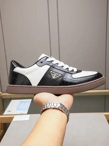 Prada Mens Edición Código 0509B40 Tamaño 3844 45 Personalizado