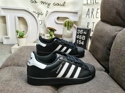 154D Adidas Three Leaf Clover Originals Superstar JH33 Shell Head Clásico versátil zapatos deportivo