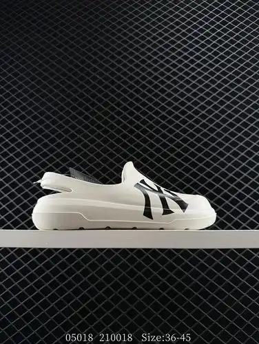 90 nivel de la empresa MLB CHUNKY BOUNCER CLOG SANDAL Spring New Baotou Sandalias Retro Zapatos Neut