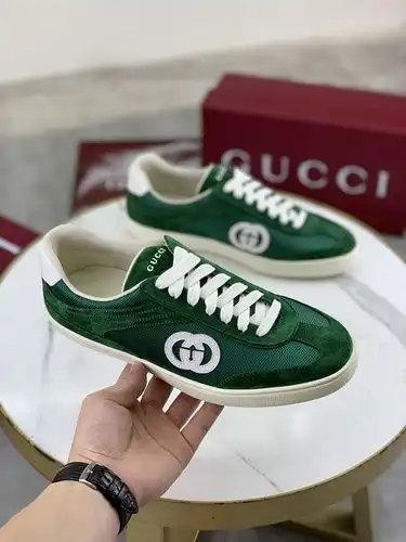 Código de estilo de pareja de Guqi 0507C20 Tamaño femenino 3542 Mujer 4142 Masculino personalizado 3