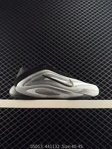 Nike A' The owner of the comfortable and versatile anti slip and wear-resistant low top bas