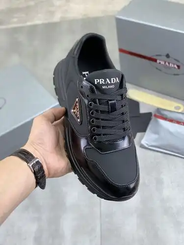 Prada Mens Edición Código 0504C20 Tamaño 3844 45 Personalizado