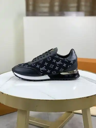 LV Hombre Código 0504D00 Tamaño 3944 Personalizable 38 45 no reembolsable