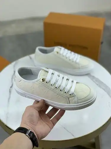 Código de Estilo de Pareja LV 0507C30 Tamaño Femenino 3540 Masculino 3846 Personalizado para Femenin