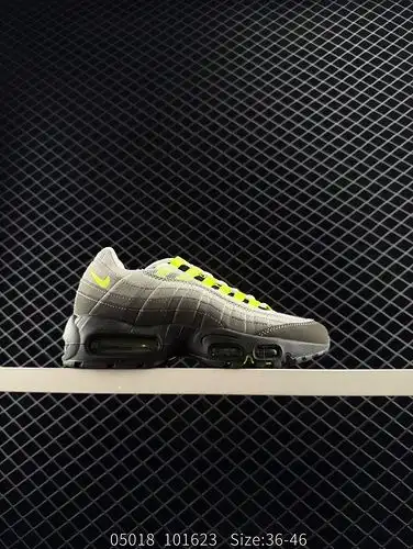 Nike Air Max TT trendy versatile air cushion cushioning casual anti slip sports board shoes! Size: S