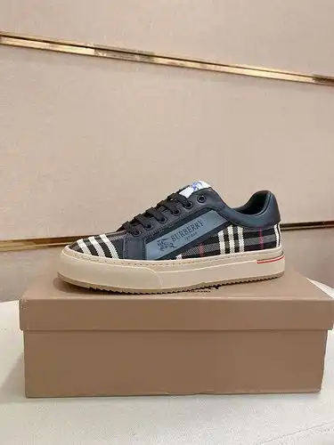 Burberry Mens Edition Código 0517B30 Talla 3844