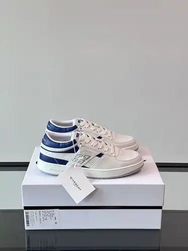 Givenchy Mens Edition Código 0521B50 Tamaño 3844 Personalizable 45 no reembolsable
