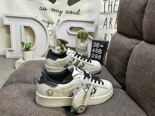 096D Adidas Three Leaf Clover Originals Superstar XG0007 Shell Head Clásico versátil de ocio zapatos