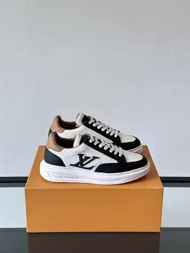 LV Hombre Código 0521B40 Tamaño 3844 Personalizable 45 46 no reembolsable