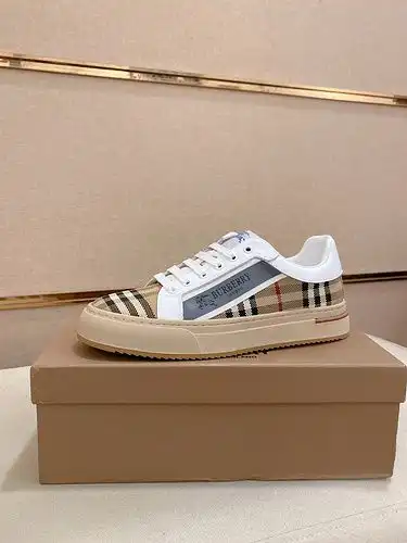 Burberry Mens Edition Código 0517B30 Talla 3844