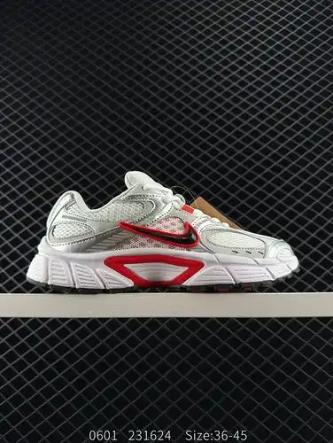 El Nike V5 RNR es un cómodo versátil zapato casual de corte bajo resistente al deslizamiento y al de