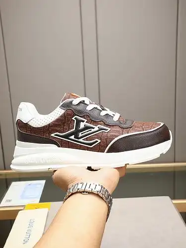 LV Hombre Código 0611B60 Tamaño 3844 45 personalizado