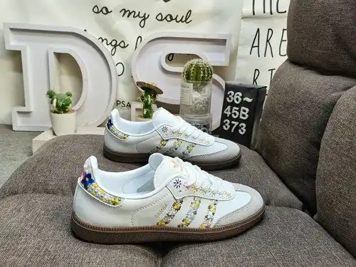 Los clásicos Originales de 373DAdidas SAMBA OG HQ5 de los últimos años están hechos de cuero de ante