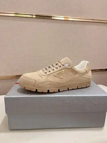 Prada Mens Edición Código 0608C00 Tamaño 3844 45 Personalizado