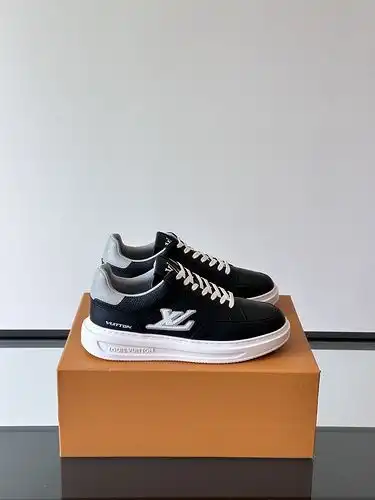 LV Hombre Código 0521B40 Tamaño 3844 Personalizable 45 46 no reembolsable