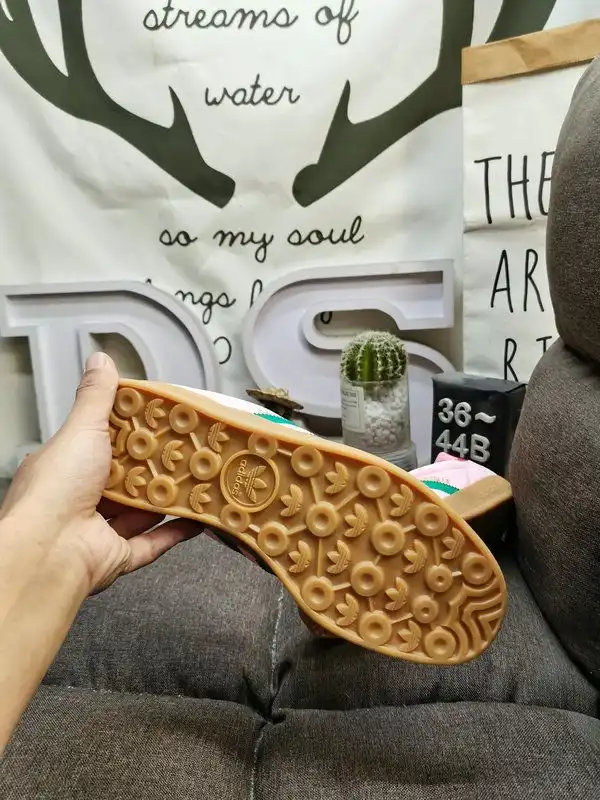 IMG_20250519_002328.webp