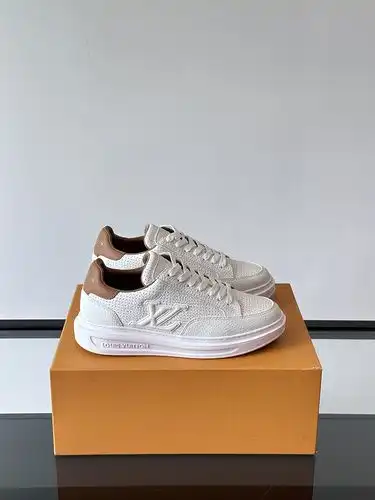 LV Hombre Código 0521B40 Tamaño 3844 Personalizable 45 46 no reembolsable