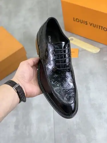 LV Hombre Código 0529B90 Tamaño 3844 45 personalizado