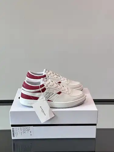 Givenchy Mens Edition Código 0521B50 Tamaño 3844 Personalizable 45 no reembolsable
