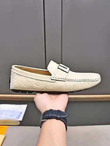 LV Hombre Código 0524B30 Tamaño 3844 45 personalizado