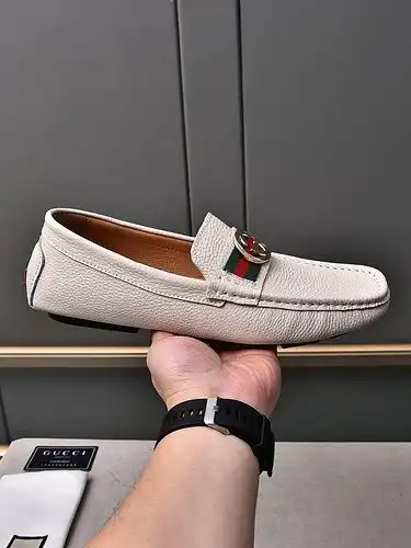 Gucci Hombres Código de Estilo 0524B30 Tamaño 3844 45 46 47 Personalizado