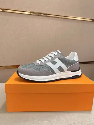 Hermes Mens Edición Código 0517B30 Tamaño 3844