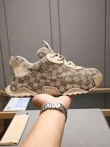 Gucci Hombre Código 0524C30 Tamaño 3944 38 45 personalizado