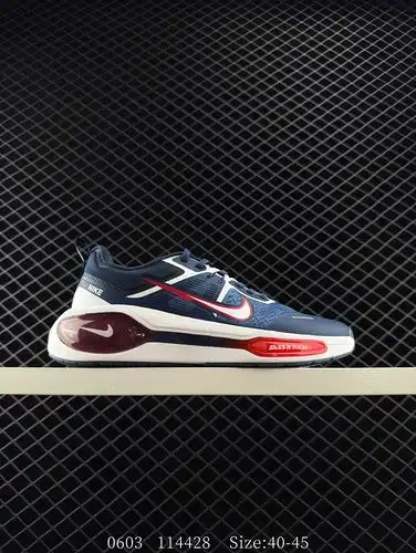 El zapato de carrera Nike Zoom Winflo V2 cuenta con un diseño de malla diseñado que combina intelige