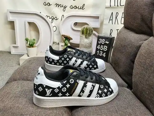 134D Adidas Three Leaf Clover Originals Superstar B23642 Shell Head Clásico versátil zapatos deporti